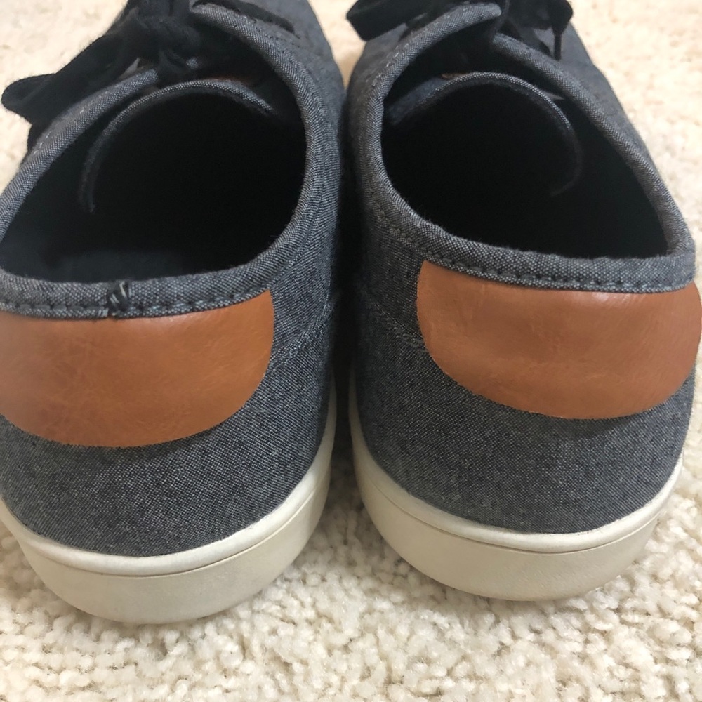 Steve Madden Casual Dress Shoes - Picture 3 of 3